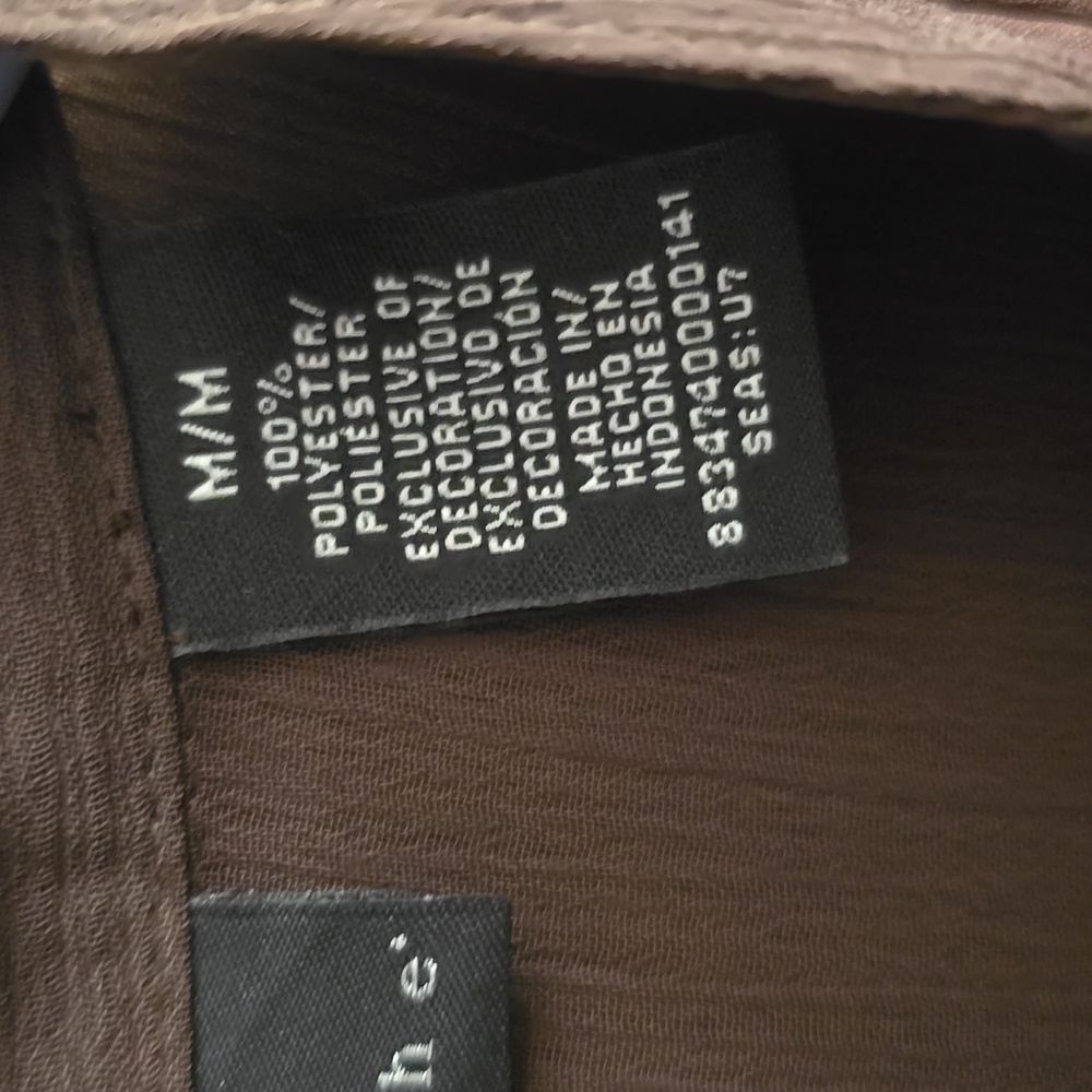 Brown Cap-Sleeve Pintuck Blouse - Picture 4 of 5